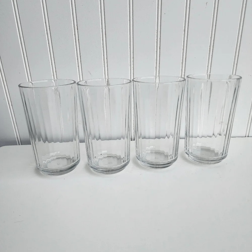 Set Of 4 Libbey 5.75" Tall Milk Juice Beverage Glasses
